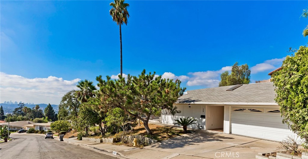 Photo for 648 ROBIN GLEN Drive, Glendale, CA 91202 - Listing #SR-19227329 648 ROBIN GLEN Drive, Glendale, CA 91202