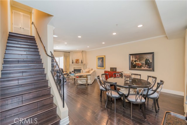 851 N San Vicente Boulevard 125