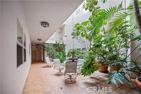 2 Bed Home for Sale in Studio City, California