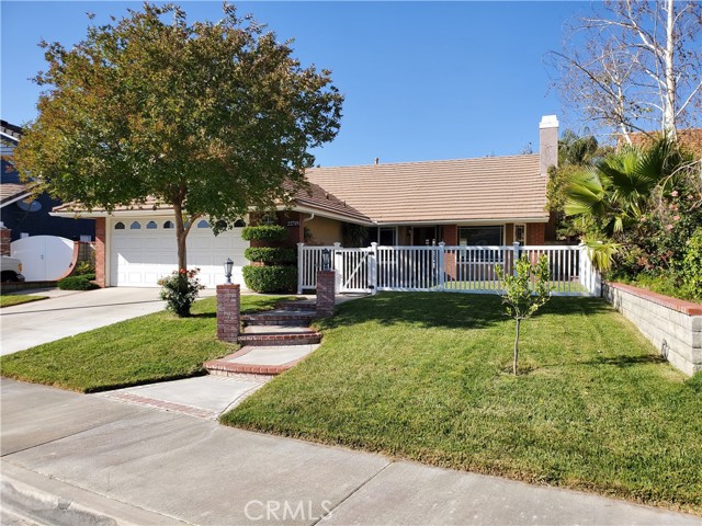 Detail Gallery Image 1 of 1 For 22719 Peach Ct, Saugus,  CA 91390 - 3 Beds | 2 Baths