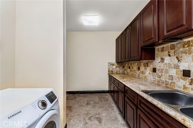 5 Bed Home for Sale in Palmdale, California