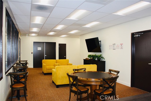 1 Bed Home for Sale in Encino, California