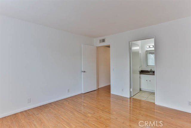2 Bed Home for Sale in Studio City, California