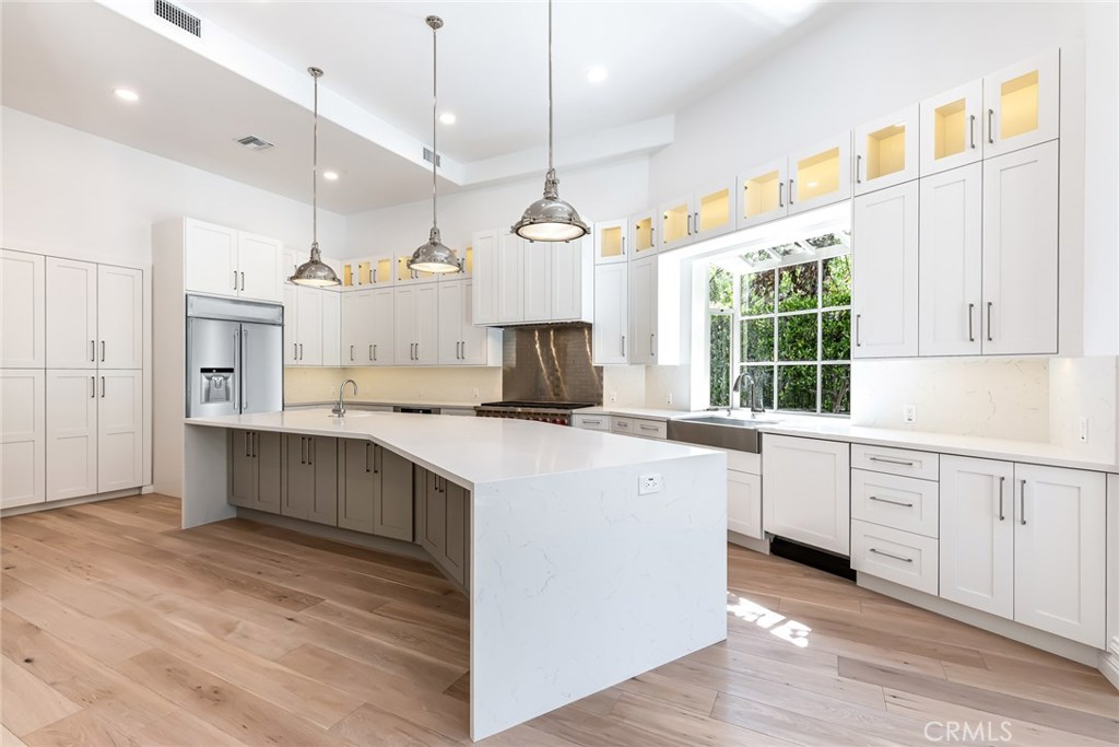 Photo for 20637 KINGSBORO Way, Woodland Hills, CA 91364 - Listing #SR-19233515 20637 KINGSBORO Way, Woodland Hills, CA 91364