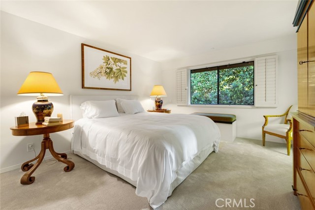 5 Bed Home for Sale in Encino, California