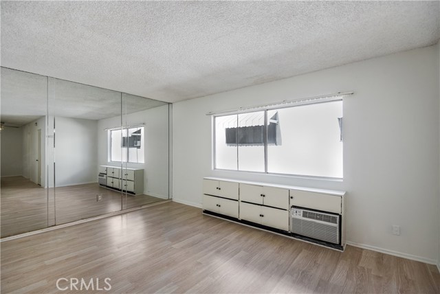 1 Bed Home for Sale in North Hollywood, California