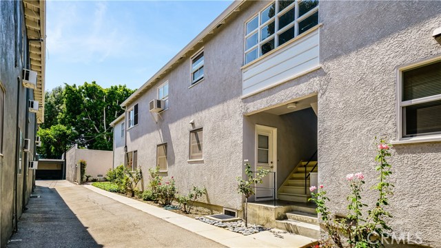 2 Bed Home for Sale in Sherman Oaks, California