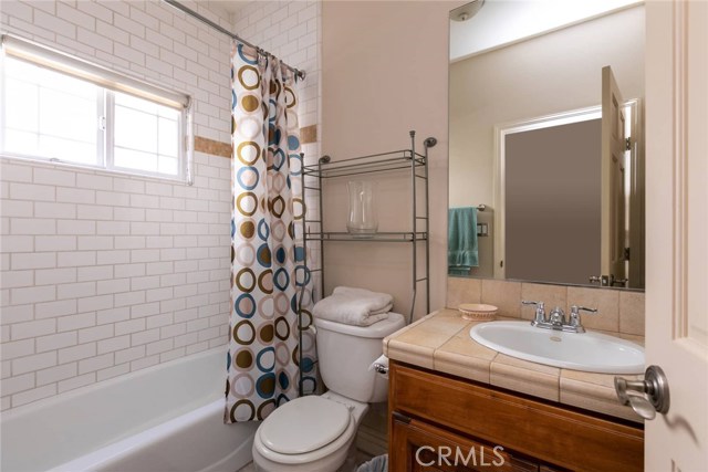 5 Bed Home for Sale in Valley Village, California