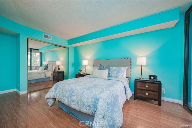 2 Bed Home for Sale in Granada Hills, California