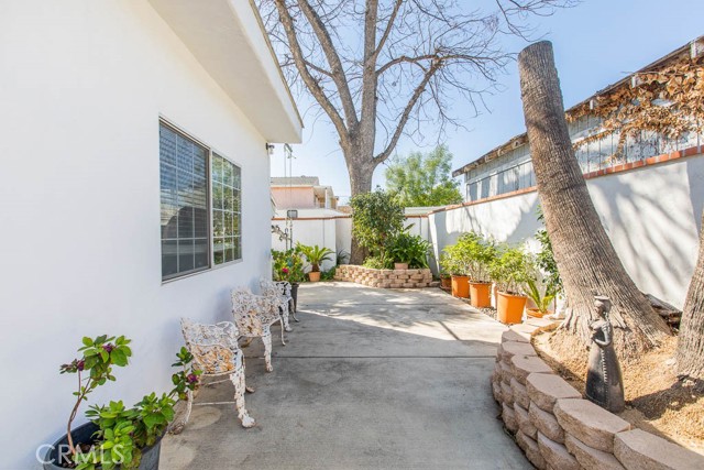 3 Bed Home for Sale in Van Nuys, California