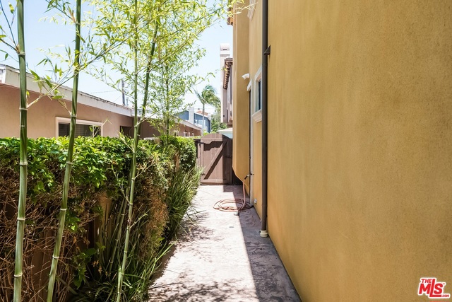 1908 CURTIS Avenue, Redondo Beach, California 90278, 4 Bedrooms Bedrooms, ,3 BathroomsBathrooms,Residential,Sold,CURTIS,17248288