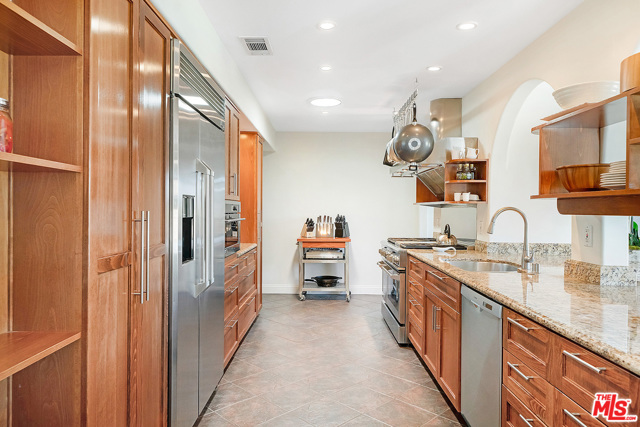 3 Bed Home for Sale in Sherman Oaks, California