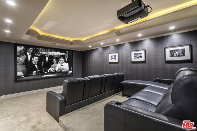 7 Bed Home for Sale in Beverly Hills, California