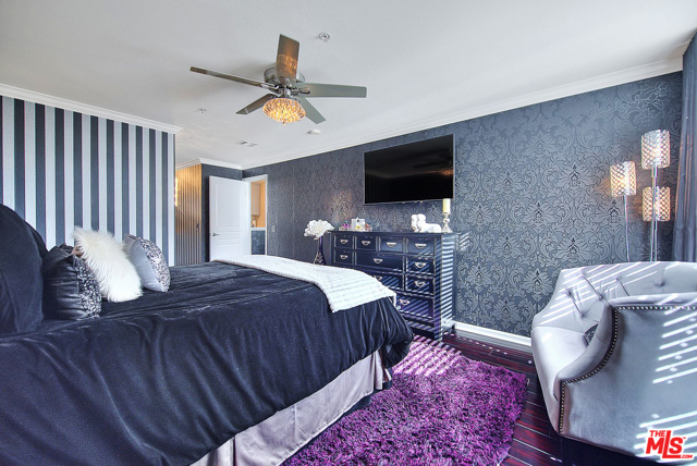 2 Bed Home for Sale in Los Angeles, California