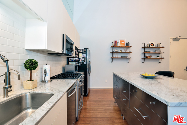2 Bed Home for Sale in Los Angeles, California