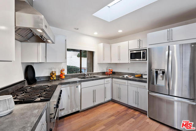 3 Bed Home for Sale in Los Angeles, California