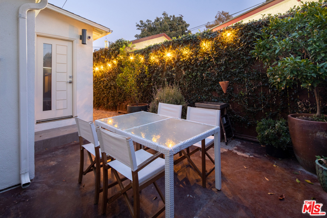 2 Bed Home for Sale in Los Angeles, California