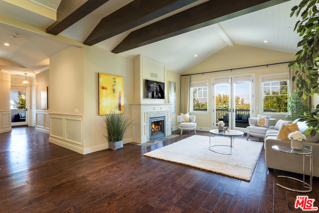4 Bed Home for Sale in Sherman Oaks, California