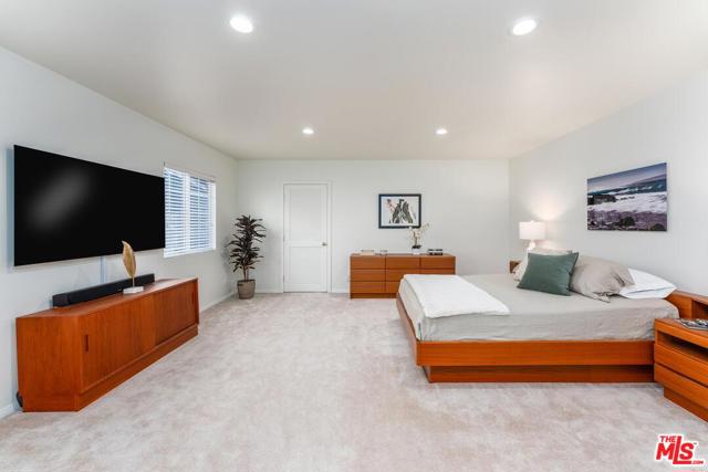3 Bed Home for Sale in Burbank, California