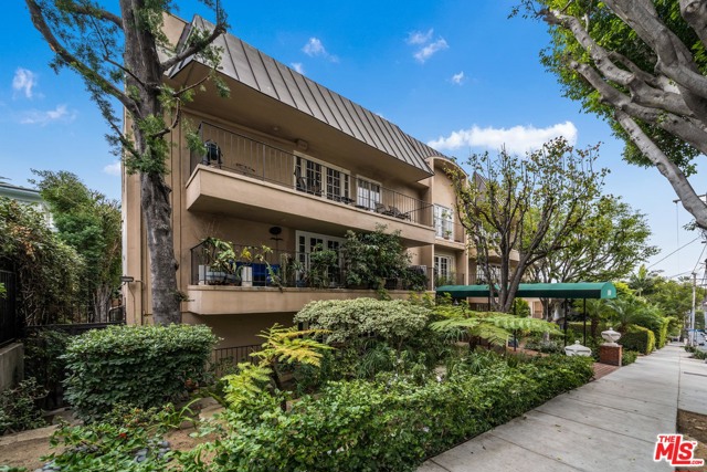 1 Bed Home for Sale in West Hollywood, California