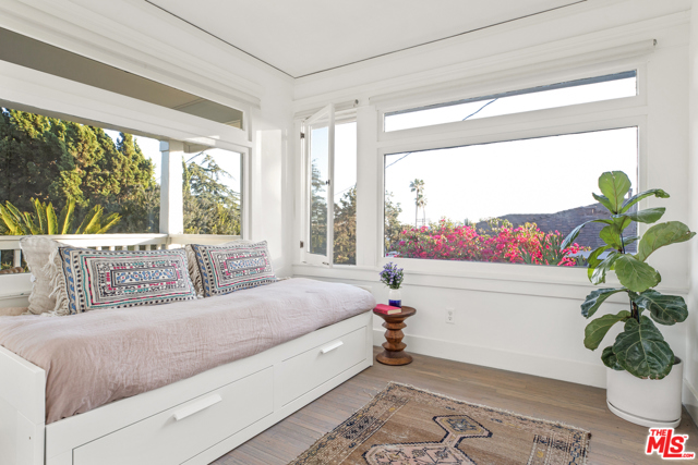 3 Bed Home for Sale in Los Angeles, California