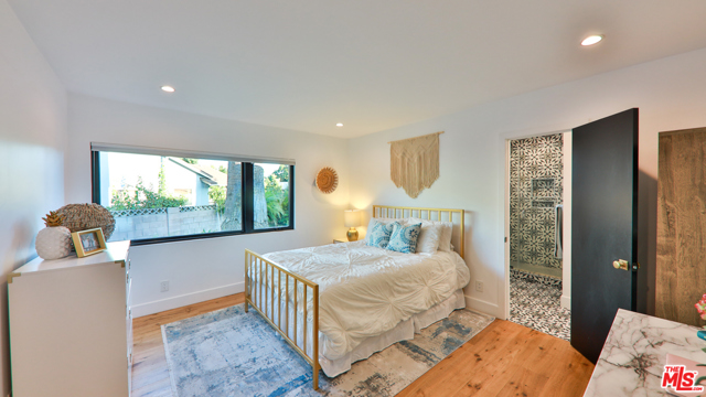 4 Bed Home for Sale in Encino, California