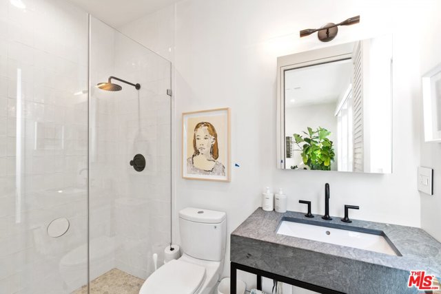 5 Bed Home for Sale in Los Angeles, California
