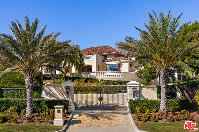 Photo of 6404 La Jolla Scenic Drive, La Jolla, CA 92037