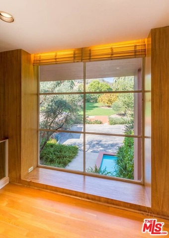 5 Bed Home for Sale in Los Angeles, California