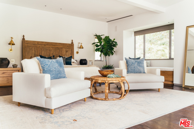 5 Bed Home for Sale in Pacific Palisades, California