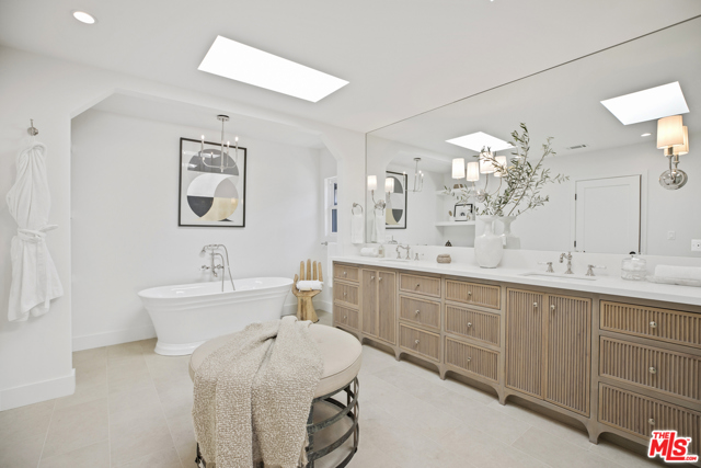 3 Bed Home for Sale in Culver City, California