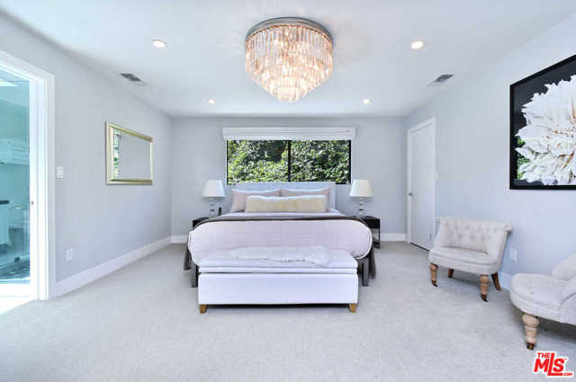 4 Bed Home for Sale in Sherman Oaks, California