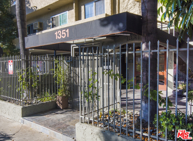 1 Bed Home for Sale in Los Angeles, California