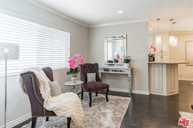 2 Bed Home for Sale in Sherman Oaks, California
