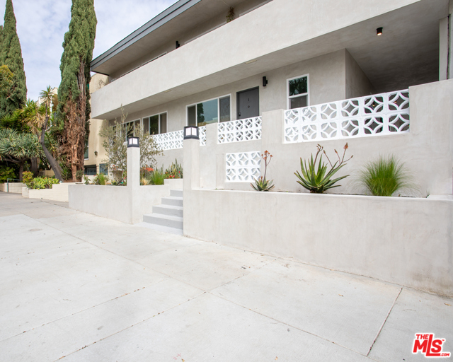 1 Bed Home for Sale in West Hollywood, California