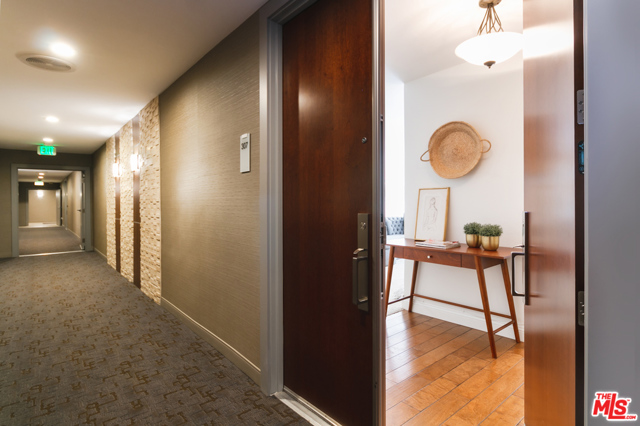 2 Bed Home for Sale in Los Angeles, California