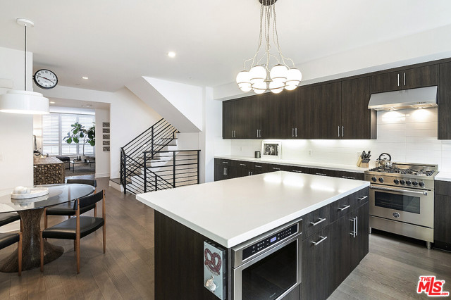 3 Bed Home for Sale in Los Angeles, California
