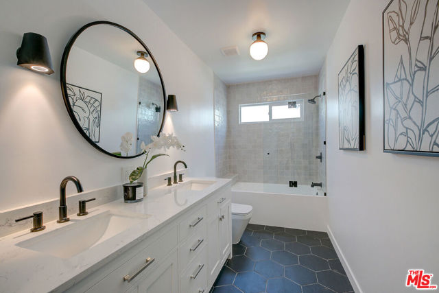 4 Bed Home for Sale in Los Angeles, California