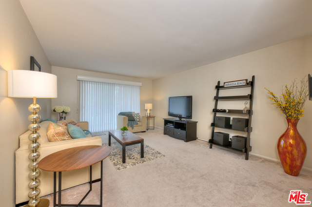 1707 PACIFIC COAST Highway, Hermosa Beach, California 90254, 1 Bedroom Bedrooms, ,1 BathroomBathrooms,Residential,Sold,PACIFIC COAST,18303546