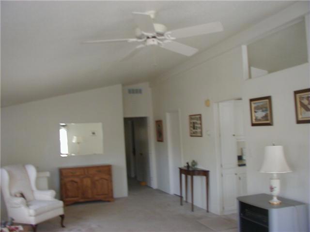 http://media.crmls.org/mediaz/03F4A1F1-5BE5-4BB2-9EBF-6A5C77F65B4C.jpg