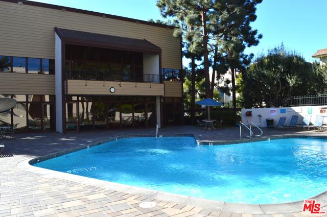 2 Bed Home for Sale in Culver City, California