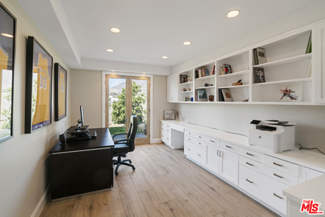 4 Bed Home for Sale in Malibu, California