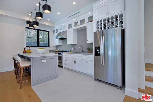 10 Bed Home for Sale in Encino, California