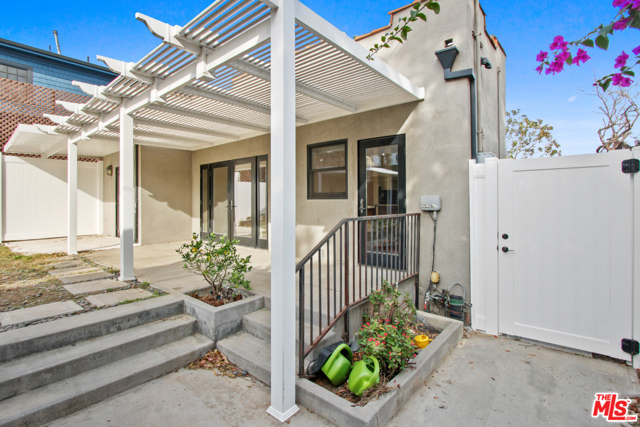 2 Bed Home for Sale in Venice, California