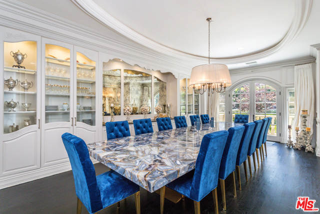 7 Bed Home for Sale in Beverly Hills, California