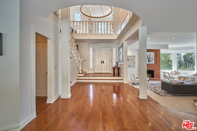 6 Bed Home for Sale in Encino, California