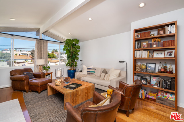 1708 ARMOUR Lane, Redondo Beach, California 90278, 3 Bedrooms Bedrooms, ,1 BathroomBathrooms,Residential,Sold,ARMOUR,18397296