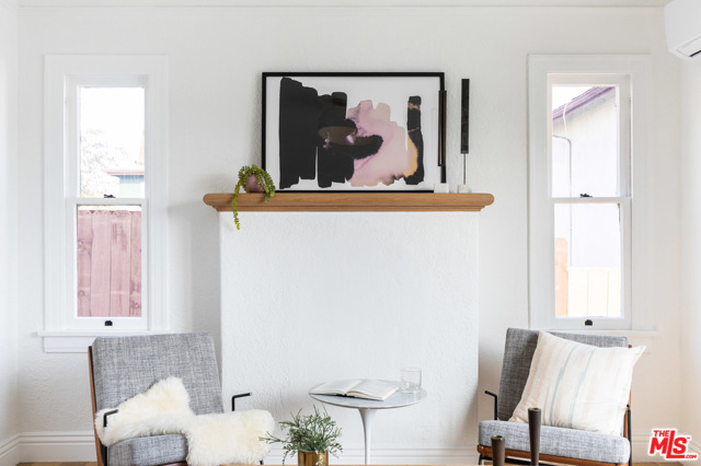 1 Bed Home for Sale in Los Angeles, California