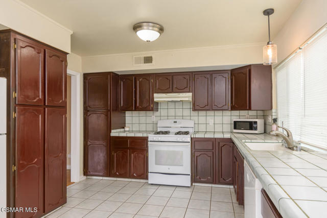 4 Bed Home for Sale in Newbury Park, California