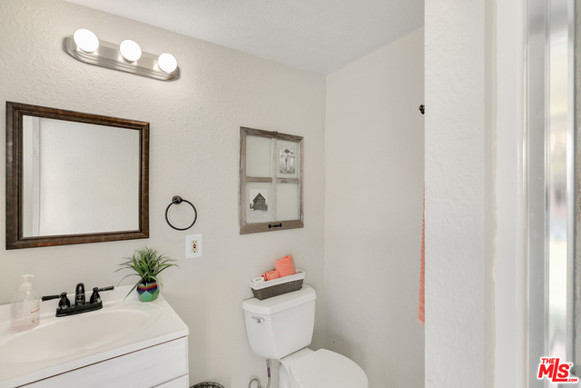 2701 184TH Street, Redondo Beach, California 90278, 3 Bedrooms Bedrooms, ,1 BathroomBathrooms,Residential,Sold,184TH,19452494
